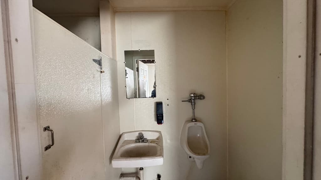 54 Commercial St, Palmer MA 01069 photo 27