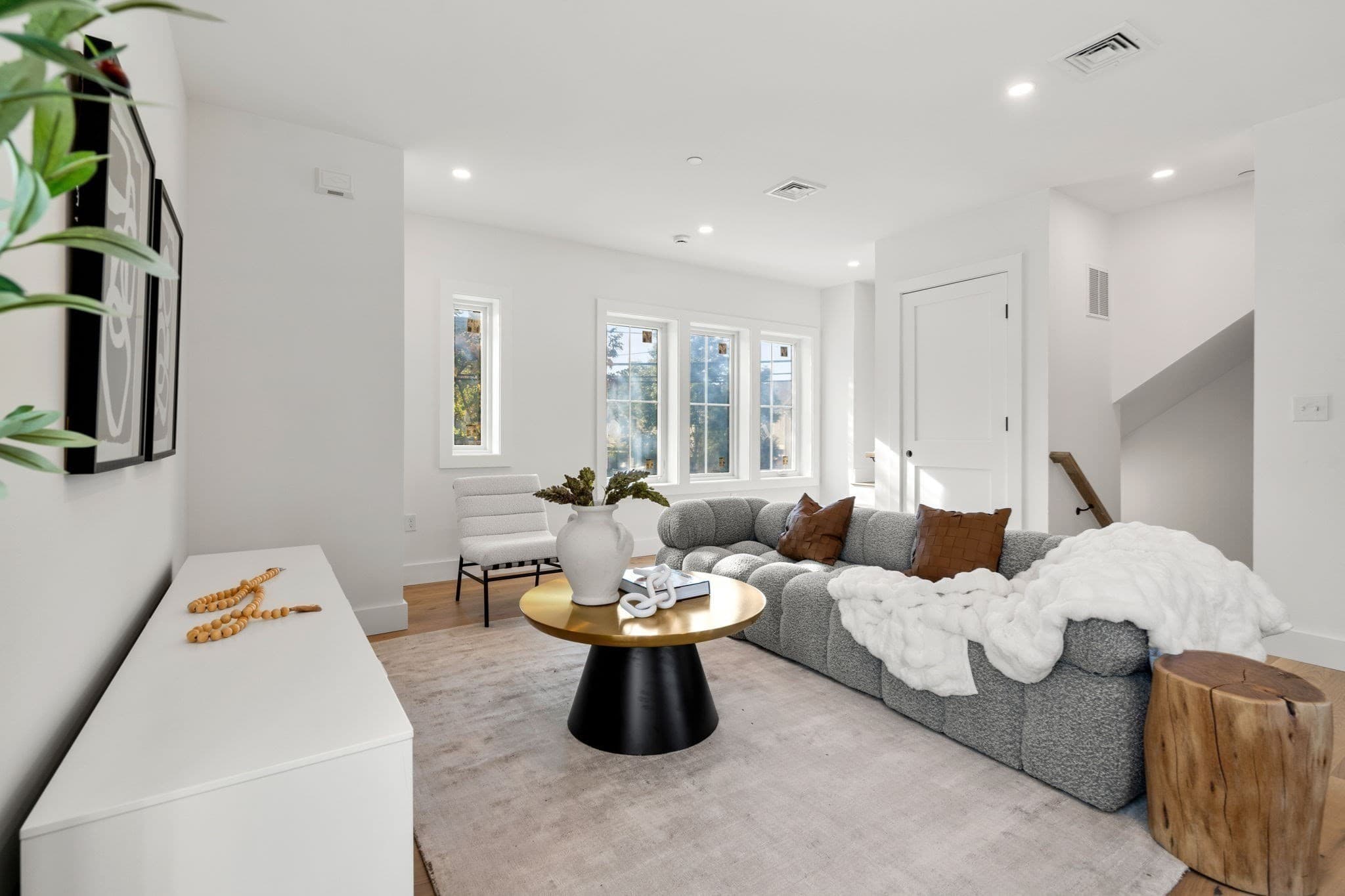 Condominium at 16 Elm Street # 16, Newton MA 02465, Newton, photo 6 of 42