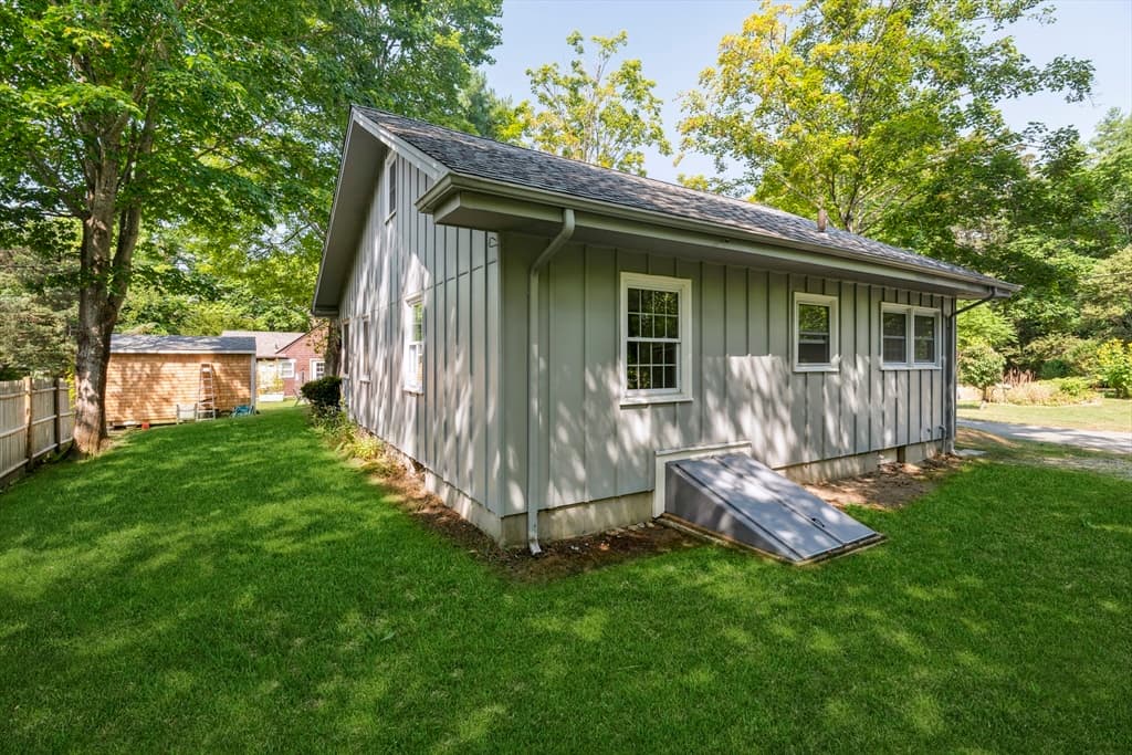 8 Captain's Lane, Mattapoisett MA 02739 photo 17