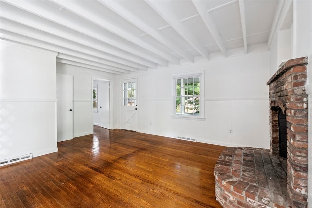 8 Captain's Lane, Mattapoisett MA 02739 photo 5