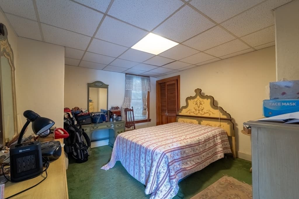 3 Family at 247 Shrewsbury St, Worcester MA 01604, photo 13 of 30