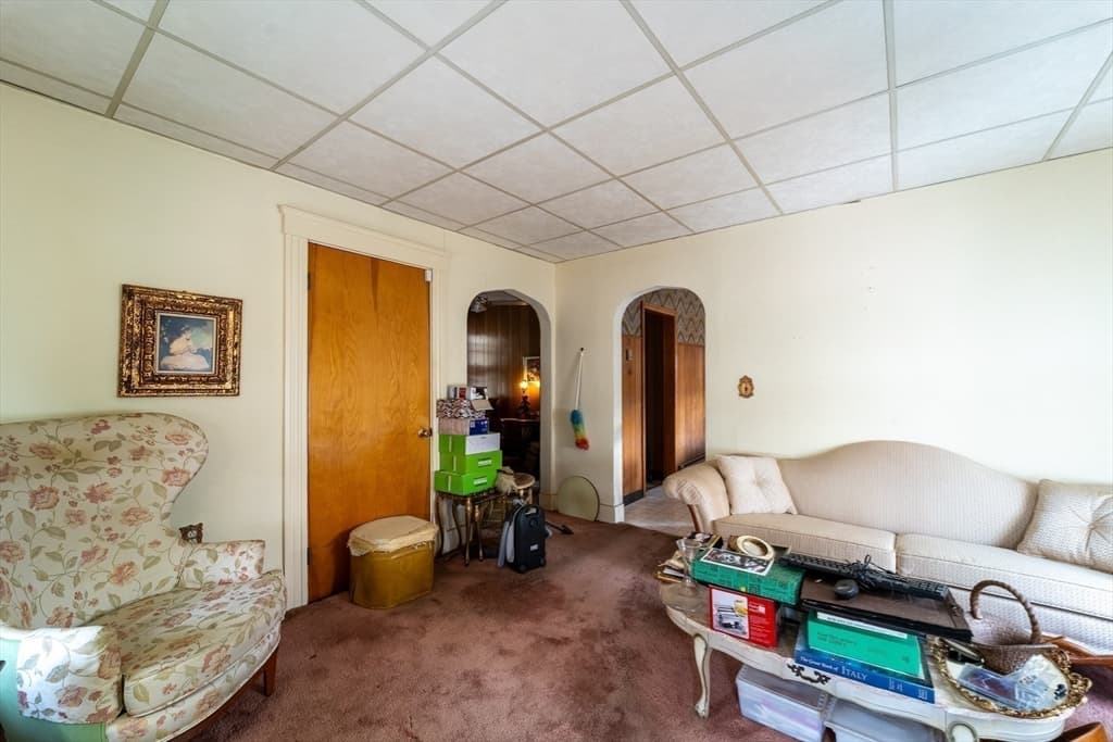 3 Family at 247 Shrewsbury St, Worcester MA 01604, photo 12 of 30