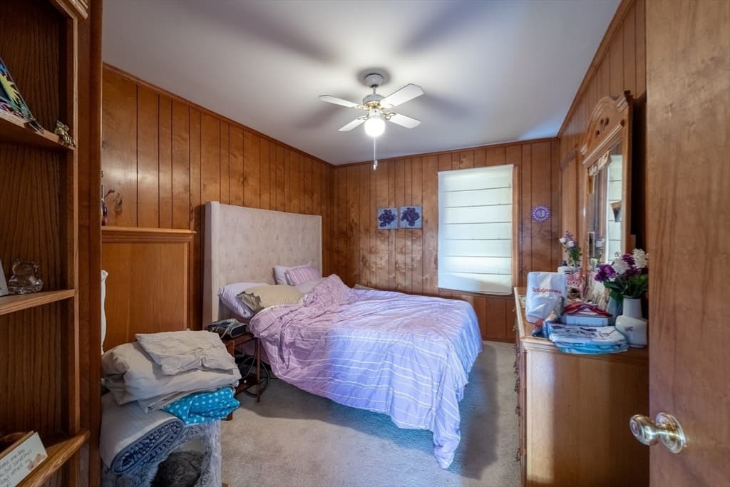 3 Family at 247 Shrewsbury St, Worcester MA 01604, photo 14 of 30