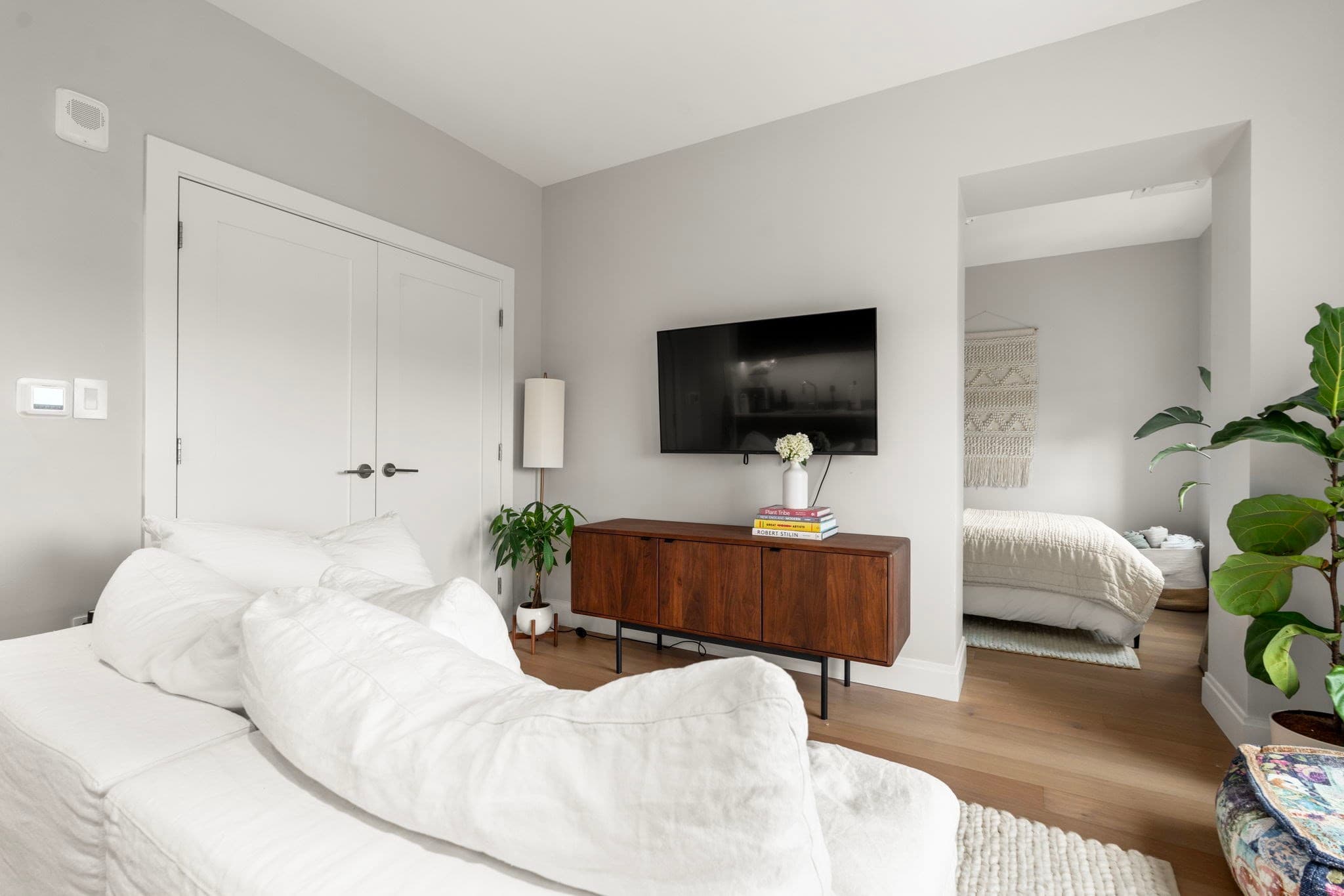Condominium at 100 Shawmut Ave # 908, Boston MA 02118, photo 3 of 33