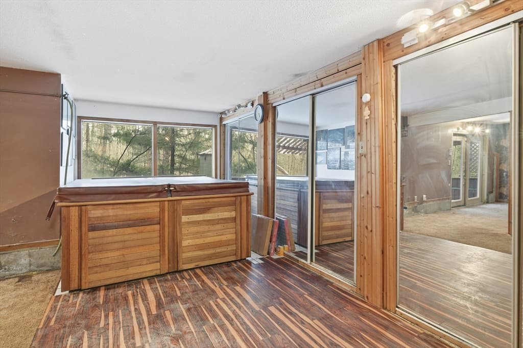 Single Family Residence at 190 Dunhamtown Palmer Rd, Brimfield MA 01010, Brimfield, photo 32 of 41