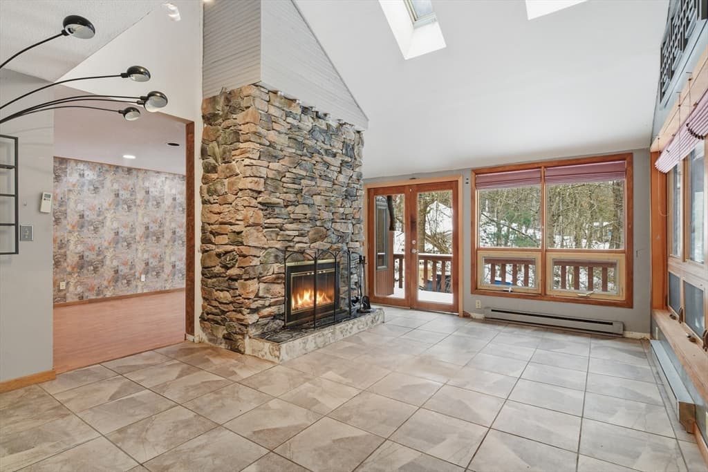 Single Family Residence at 190 Dunhamtown Palmer Rd, Brimfield MA 01010, Brimfield, photo 14 of 41
