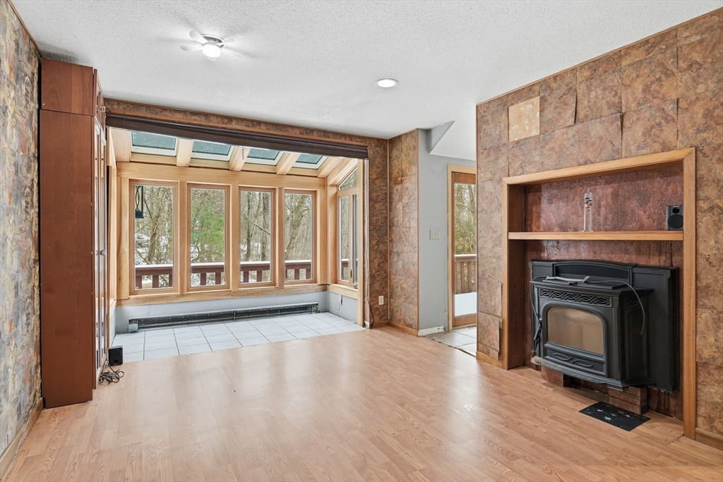 Single Family Residence at 190 Dunhamtown Palmer Rd, Brimfield MA 01010, Brimfield, photo 19 of 41
