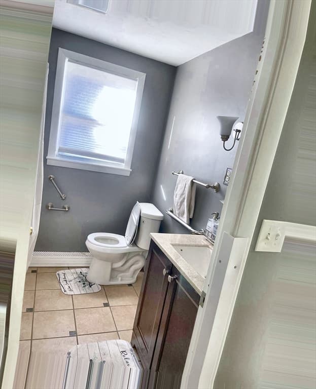 Single Family Residence at 87 Moreland St, Worcester MA 01609, photo 17 of 23