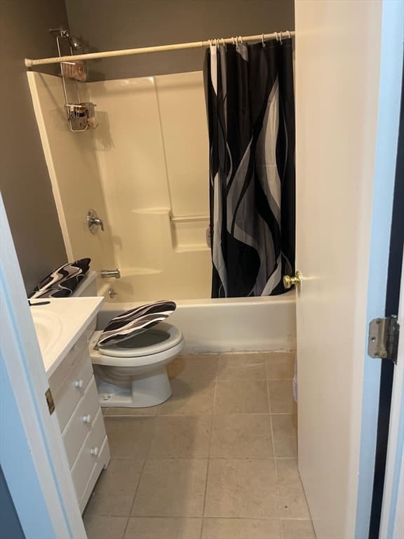 Single Family Residence at 87 Moreland St, Worcester MA 01609, photo 18 of 23