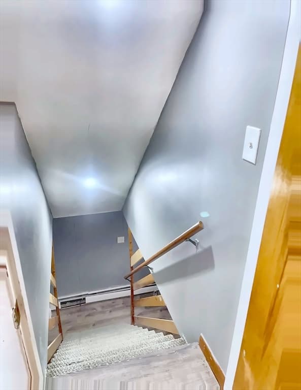 Single Family Residence at 87 Moreland St, Worcester MA 01609, photo 15 of 23