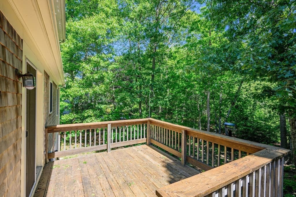 Single Family Residence at 20 Bray Farm Rd S, Yarmouth MA 02675, photo 18 of 39