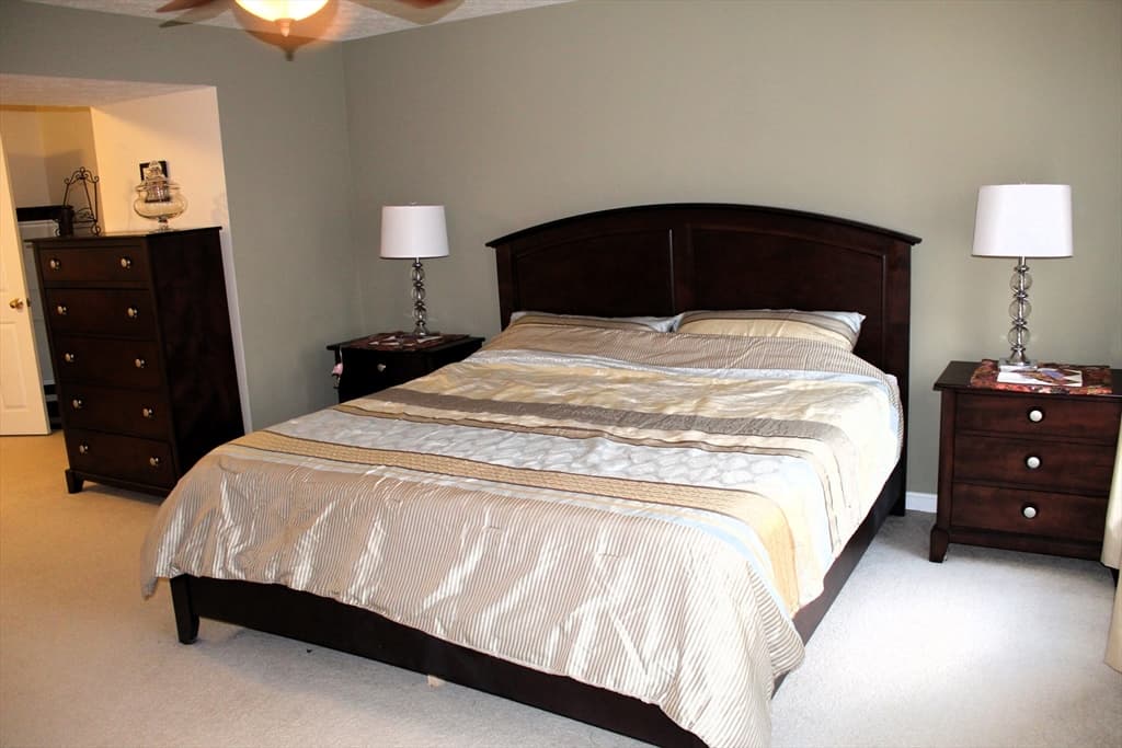 Condominium at 38 Georgetown Drive # 38, Nashua NH 03062, Nashua, photo 15 of 26