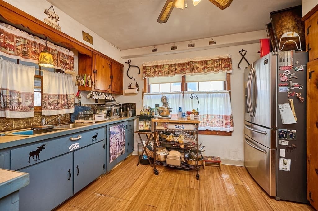 Single Family Residence at 283 South St, Northampton MA 01060, Northampton, photo 8 of 32