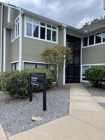 Commercial Sale at 90 Stiles Rd # 202, Salem NH 03079, Salem, photo 3 of 25
