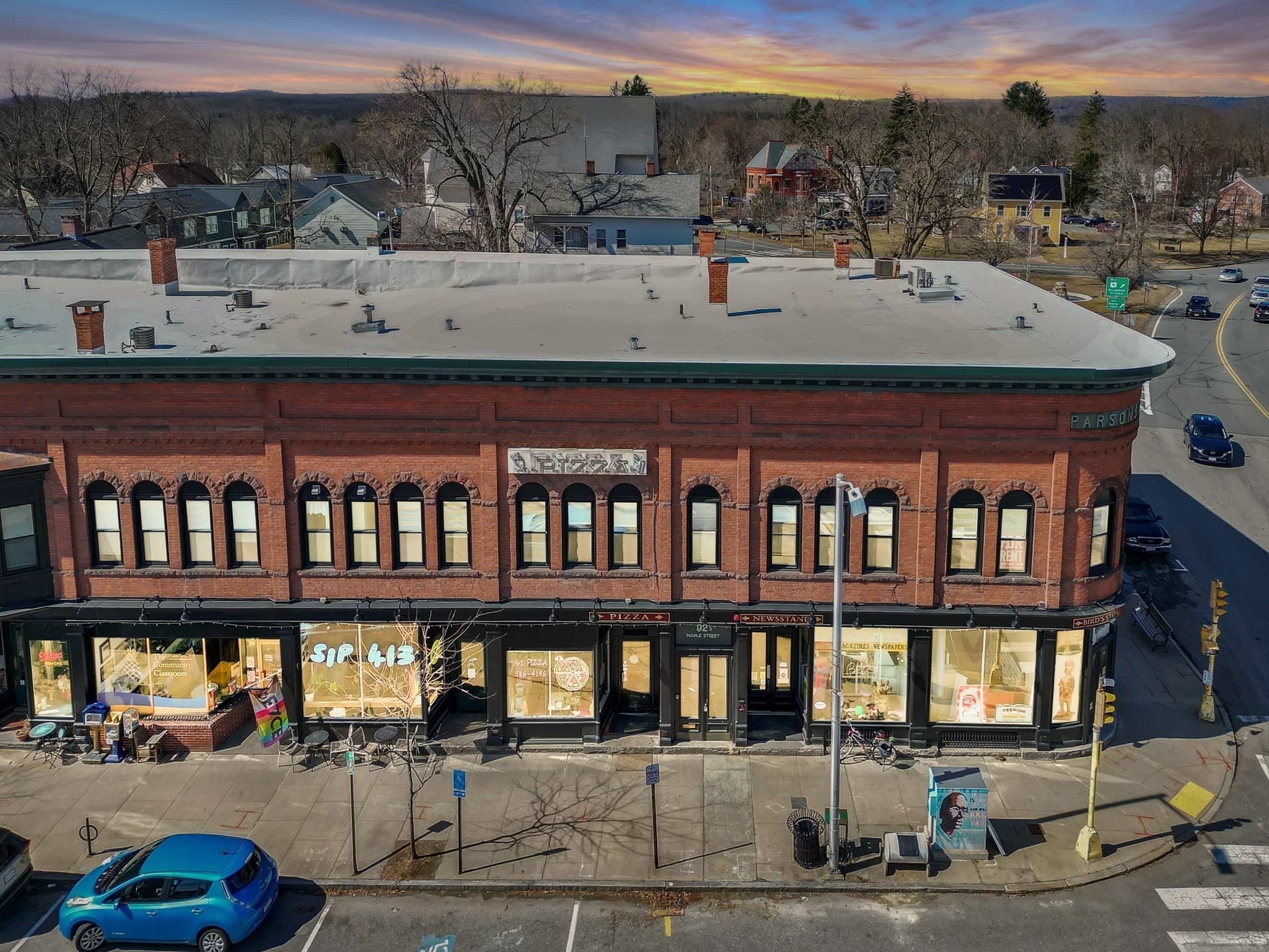 5+ Family - 5+ Units Up/Down at 76 Maple St, Northampton MA 01062, Northampton, photo 2 of 21