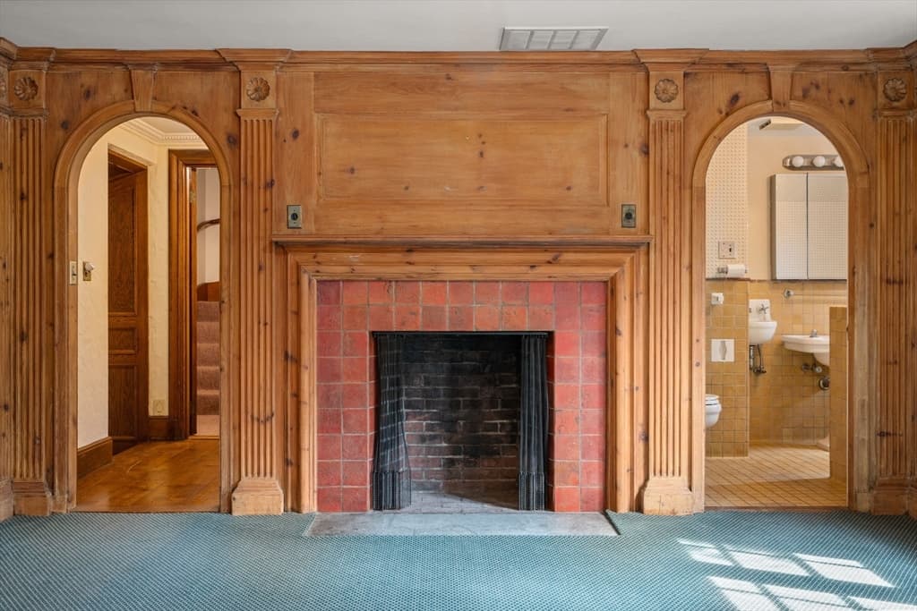 180 Ivy St, Brookline MA 02446 photo 22