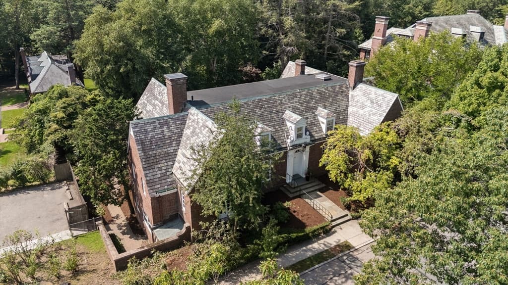 180 Ivy St, Brookline MA 02446 photo 36