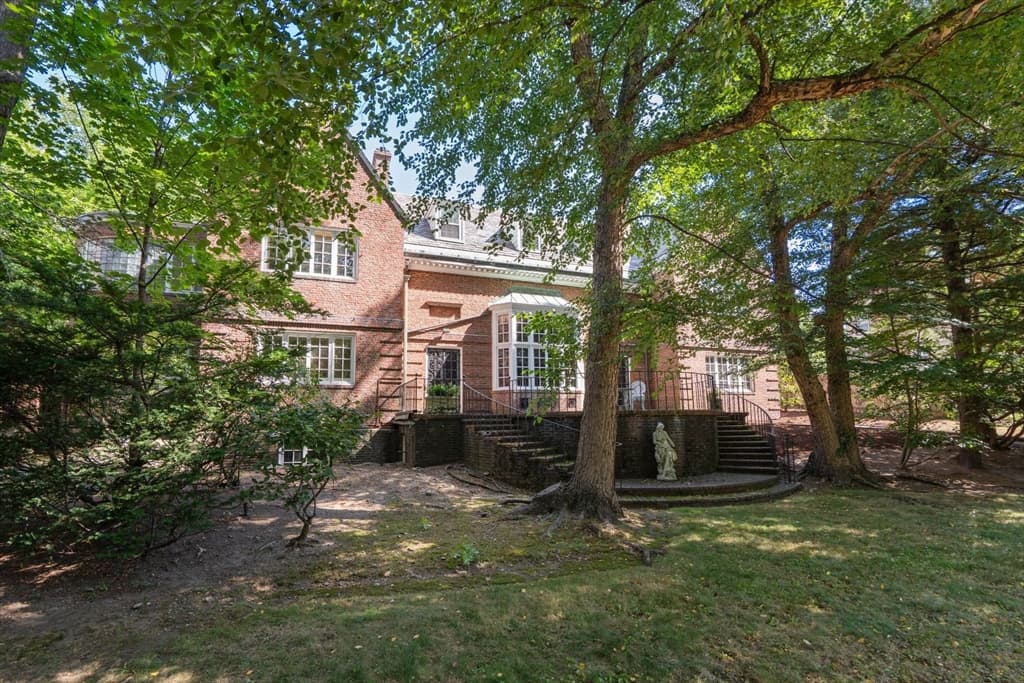 180 Ivy St, Brookline MA 02446 photo 10