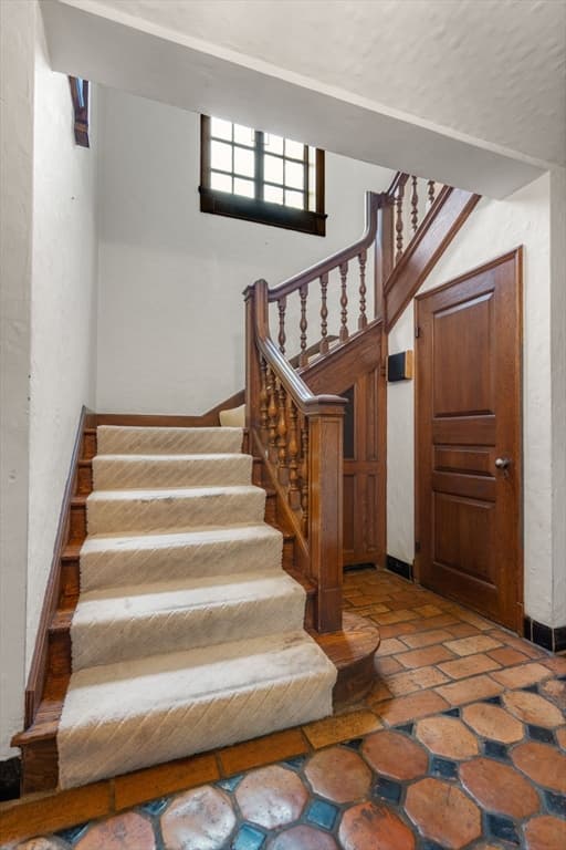 180 Ivy St, Brookline MA 02446 photo 15