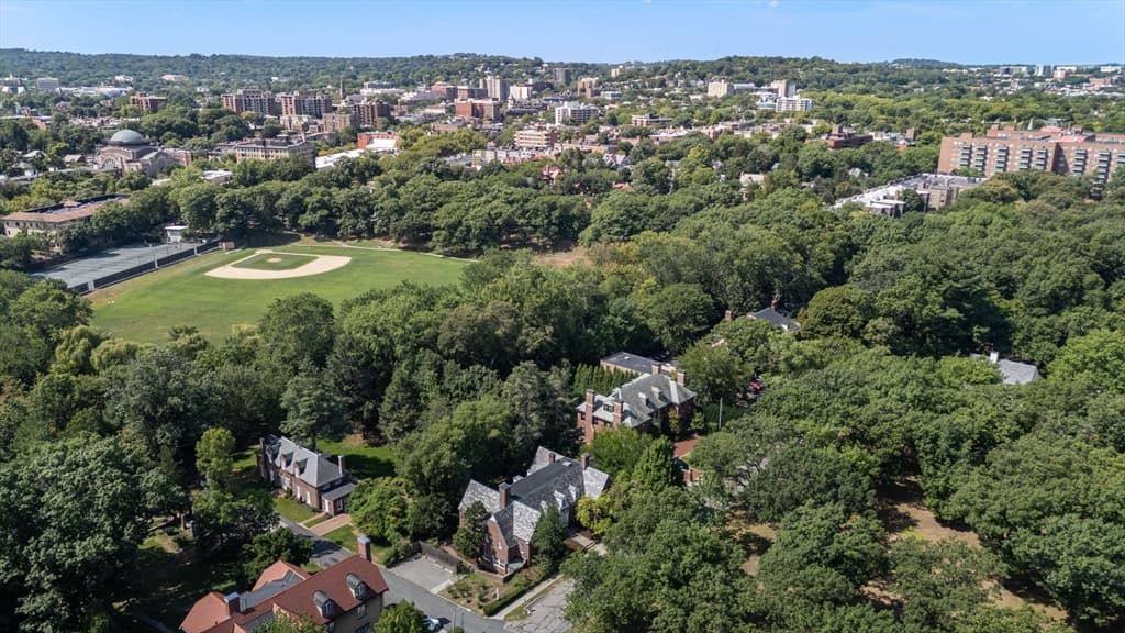 180 Ivy St, Brookline MA 02446 photo 40