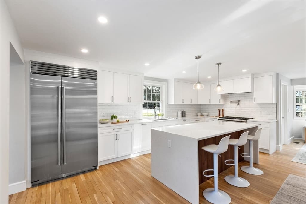 Single Family Residence at 1 Town Way, Winchester MA 01890, photo 9 of 34