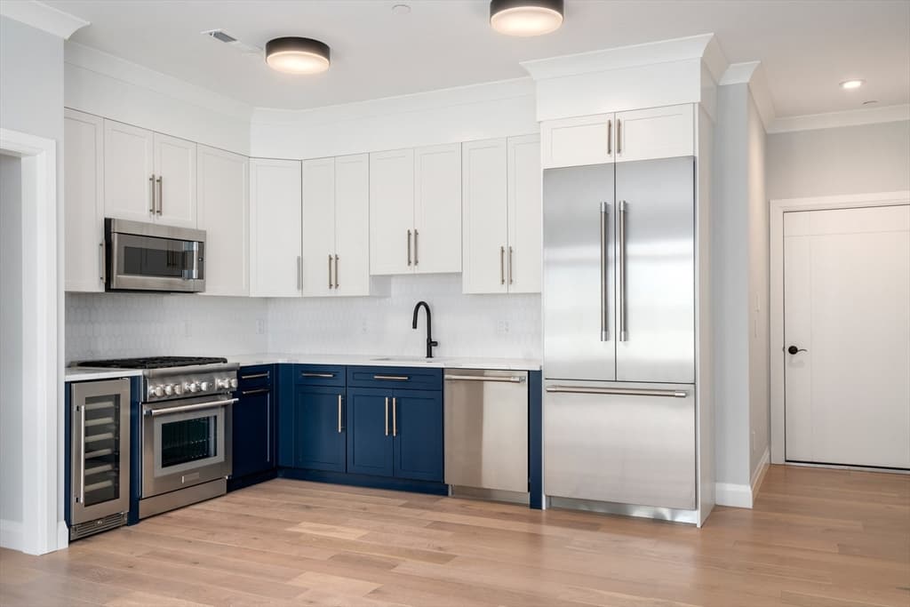 142 Pleasant Street, Boston MA 02125 photo 4