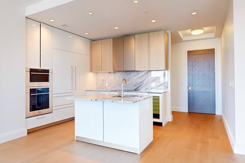 Condominium at 240 Devonshire Street # 3811, Boston MA 02110, photo 3 of 40