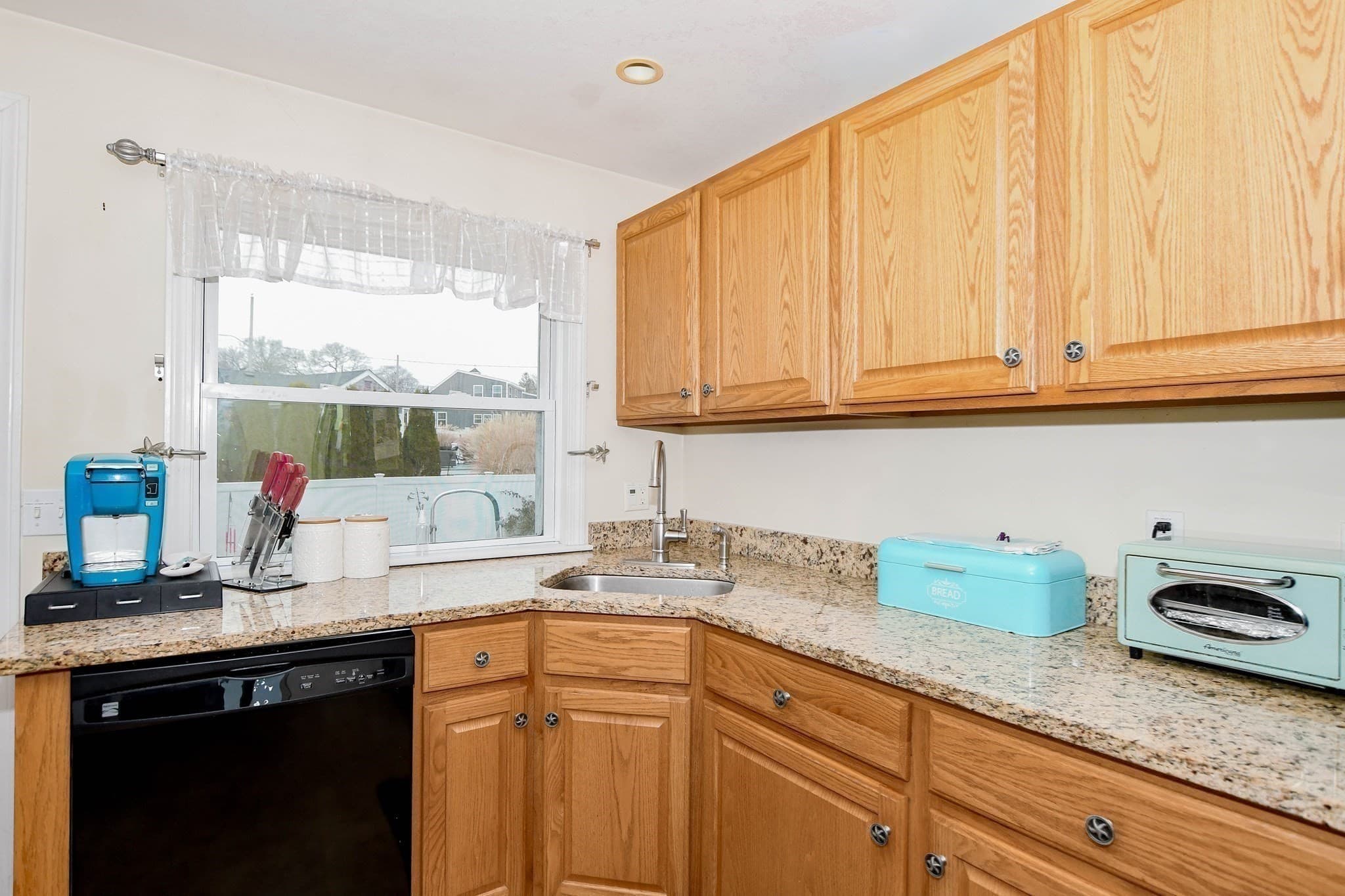 Single Family Residence at 58 Bayview Avenue, Fairhaven MA 02719, photo 23 of 42