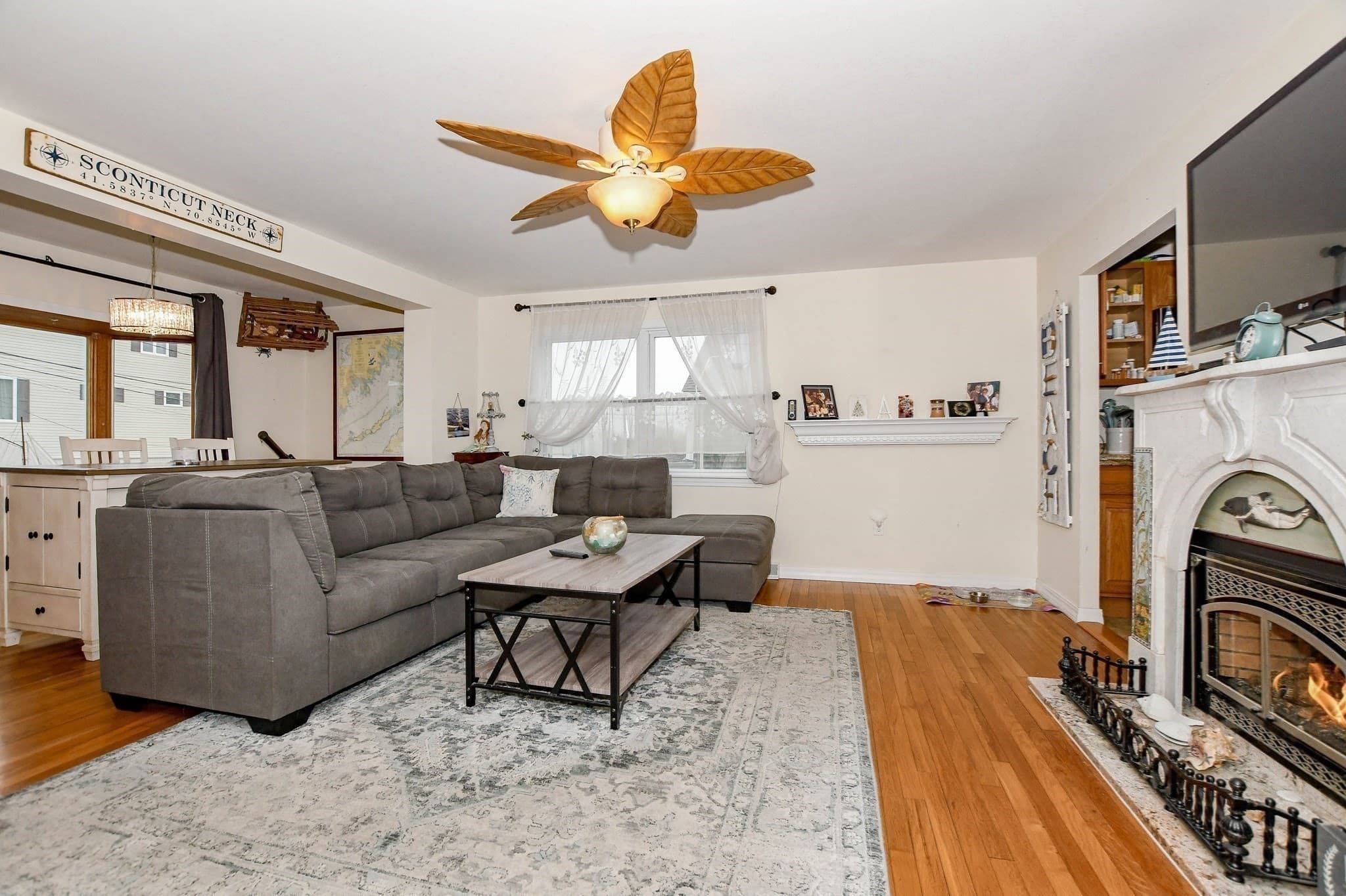 Single Family Residence at 58 Bayview Avenue, Fairhaven MA 02719, photo 13 of 42