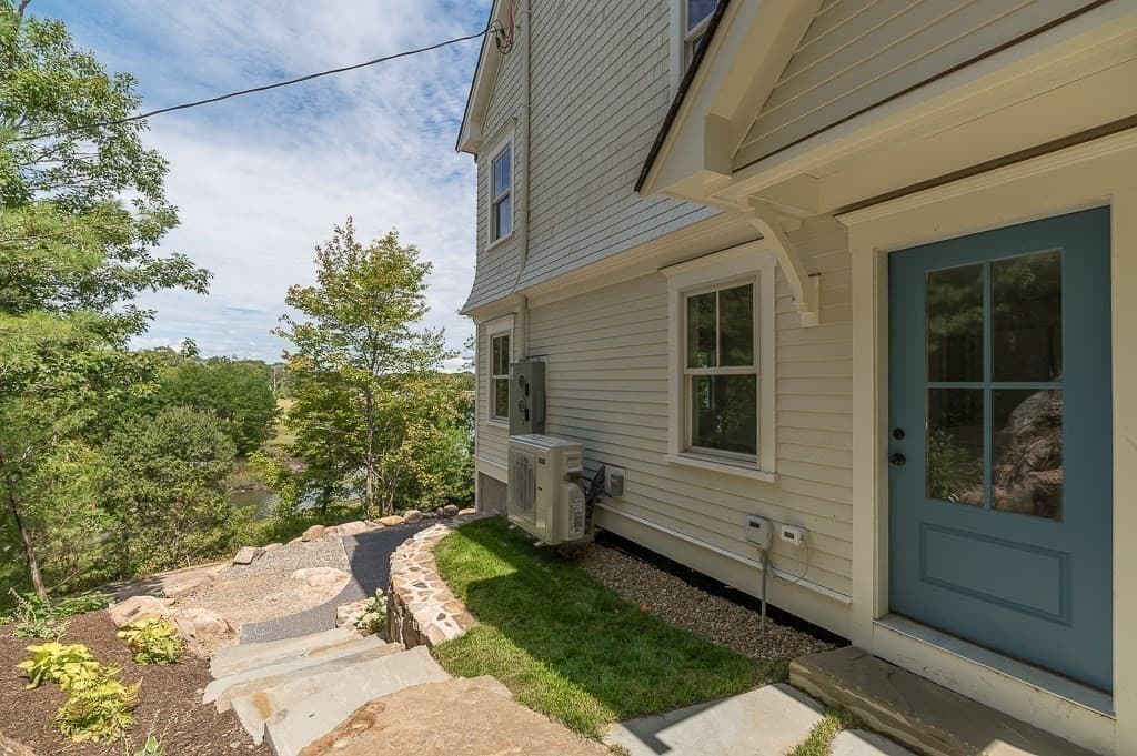 Condominium at 5 Samoset Rd # B, Gloucester MA 01930, Gloucester, photo 20 of 35