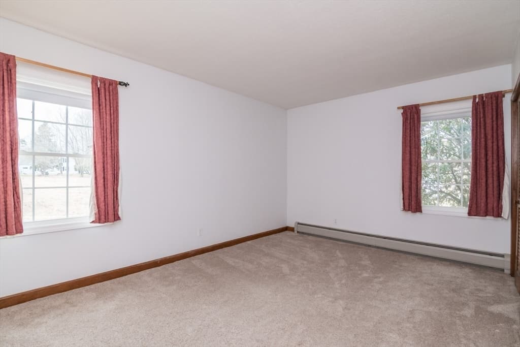 89 Potwine Ln, Amherst MA 01002 photo 14