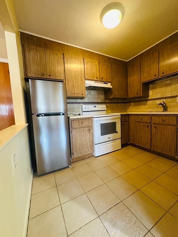624 Hyde Park Ave # C3, Boston MA 02131 photo 8
