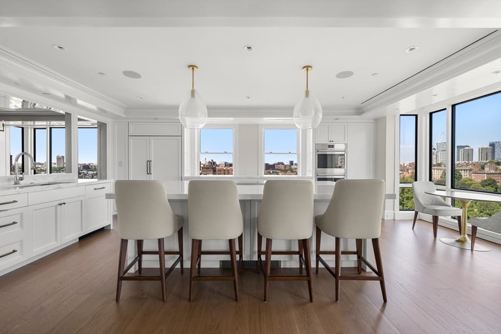2 Commonwealth Avenue, Boston MA 02116 photo 8