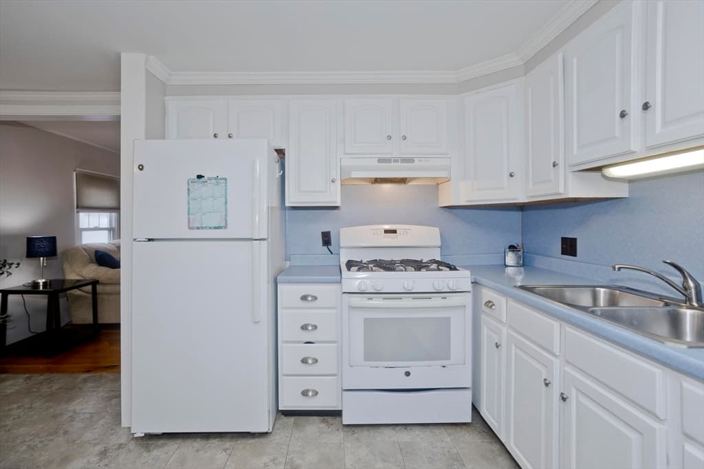 93 Grochmal Avenue # 12, Springfield MA 01151 photo 7