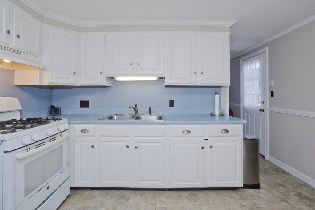 93 Grochmal Avenue # 12, Springfield MA 01151 photo 3
