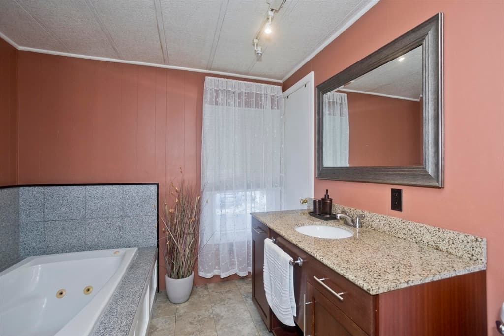 93 Grochmal Avenue # 12, Springfield MA 01151 photo 15
