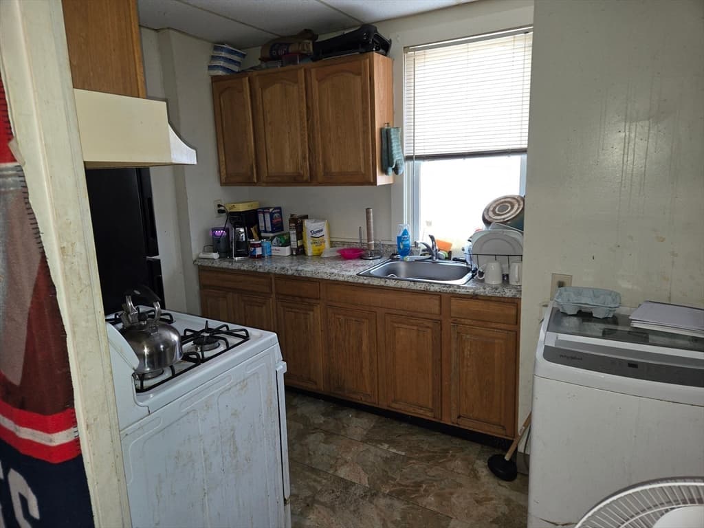 4 Family - 4 Units Side by Side at 67-69 Austin St, New Bedford MA 02740, New Bedford, photo 24 of 24