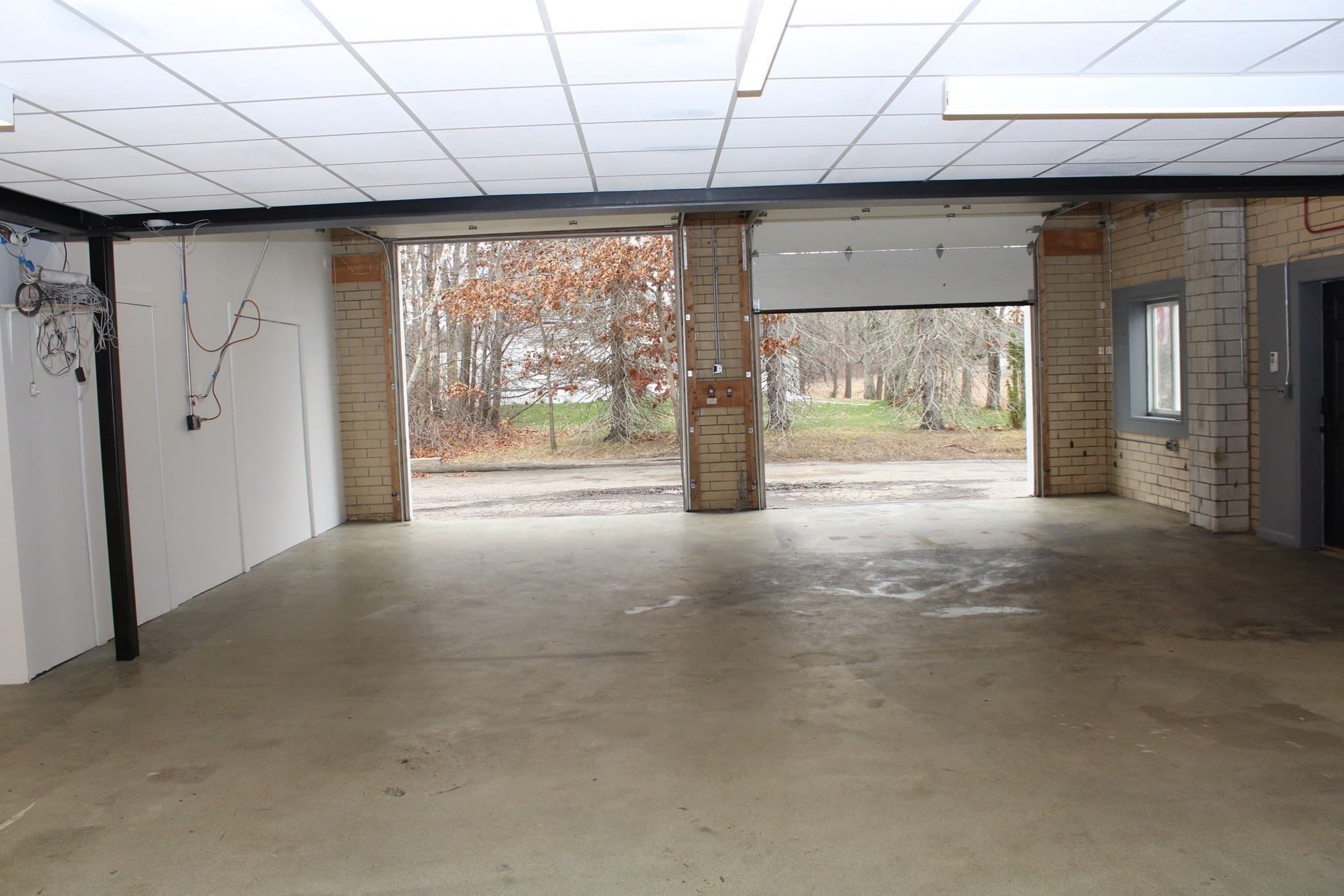 Commercial Sale at 6 Old Essex Rd. # 6, Ipswich MA 01938, photo 3 of 10