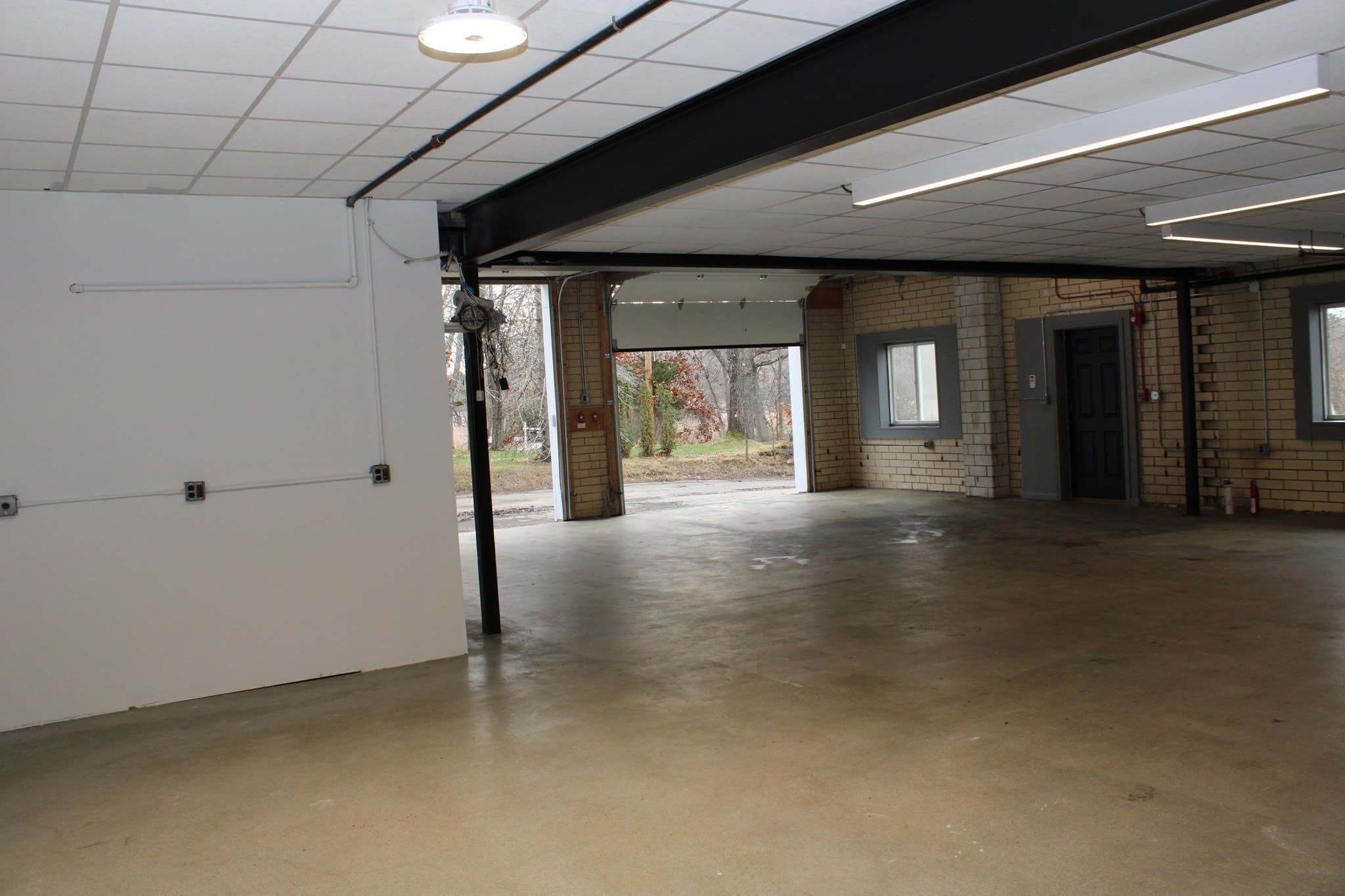 Commercial Sale at 6 Old Essex Rd. # 6, Ipswich MA 01938, photo 4 of 10