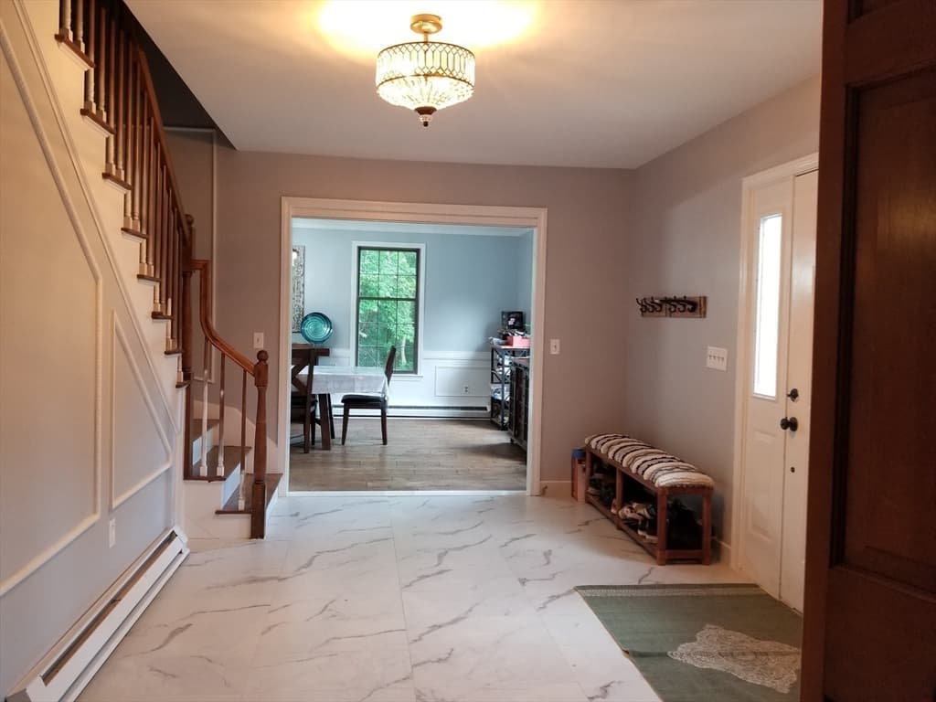 Single Family Residence at 186 Spring St, Hopkinton MA 01748, photo 11 of 36
