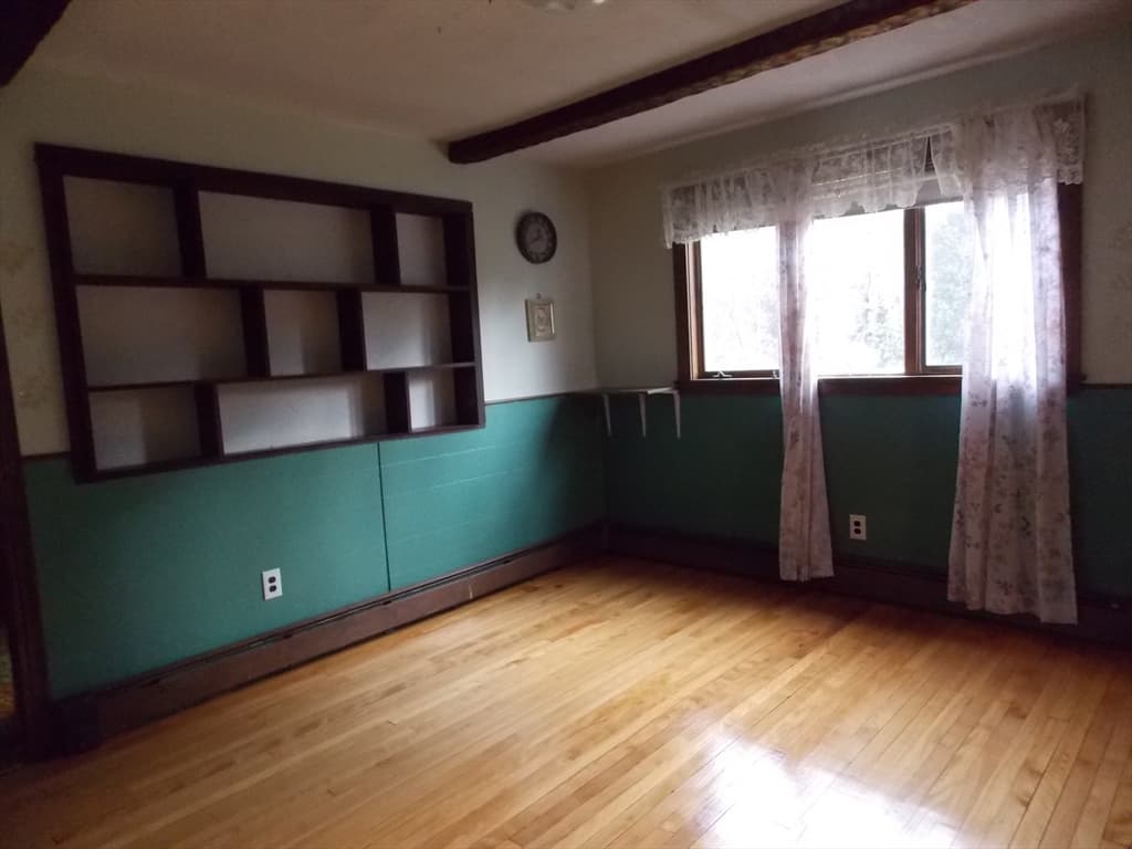 Single Family Residence at 150 Framingham Rd, Southborough MA 01772, photo 6 of 22
