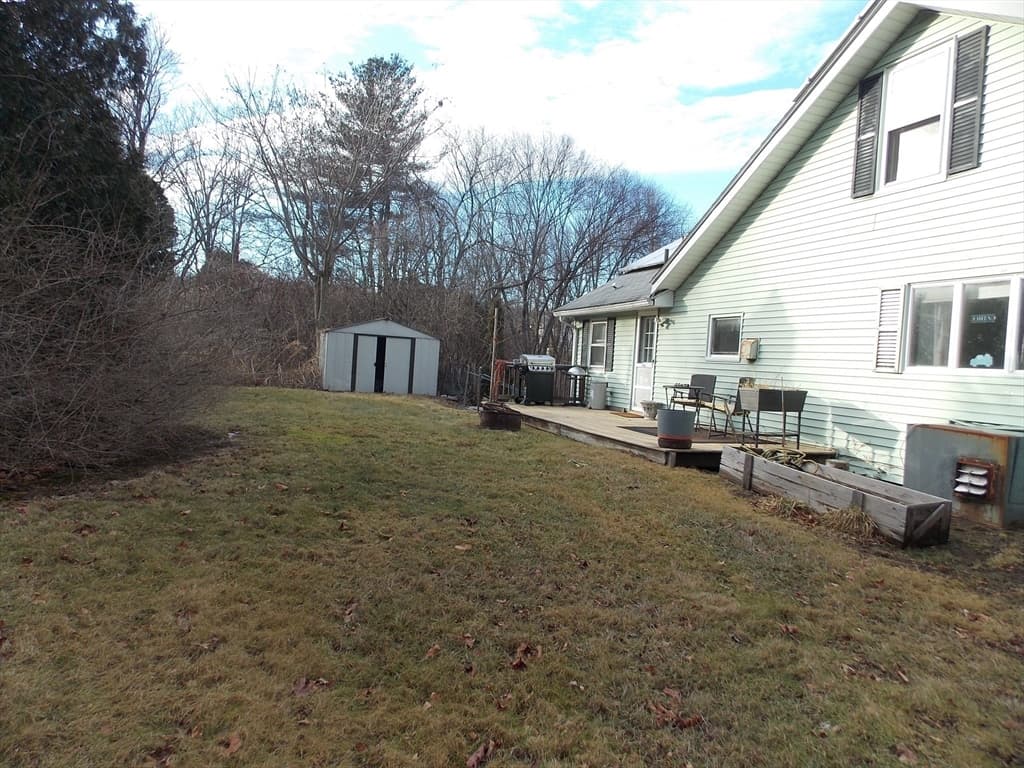 Single Family Residence at 150 Framingham Rd, Southborough MA 01772, photo 4 of 22