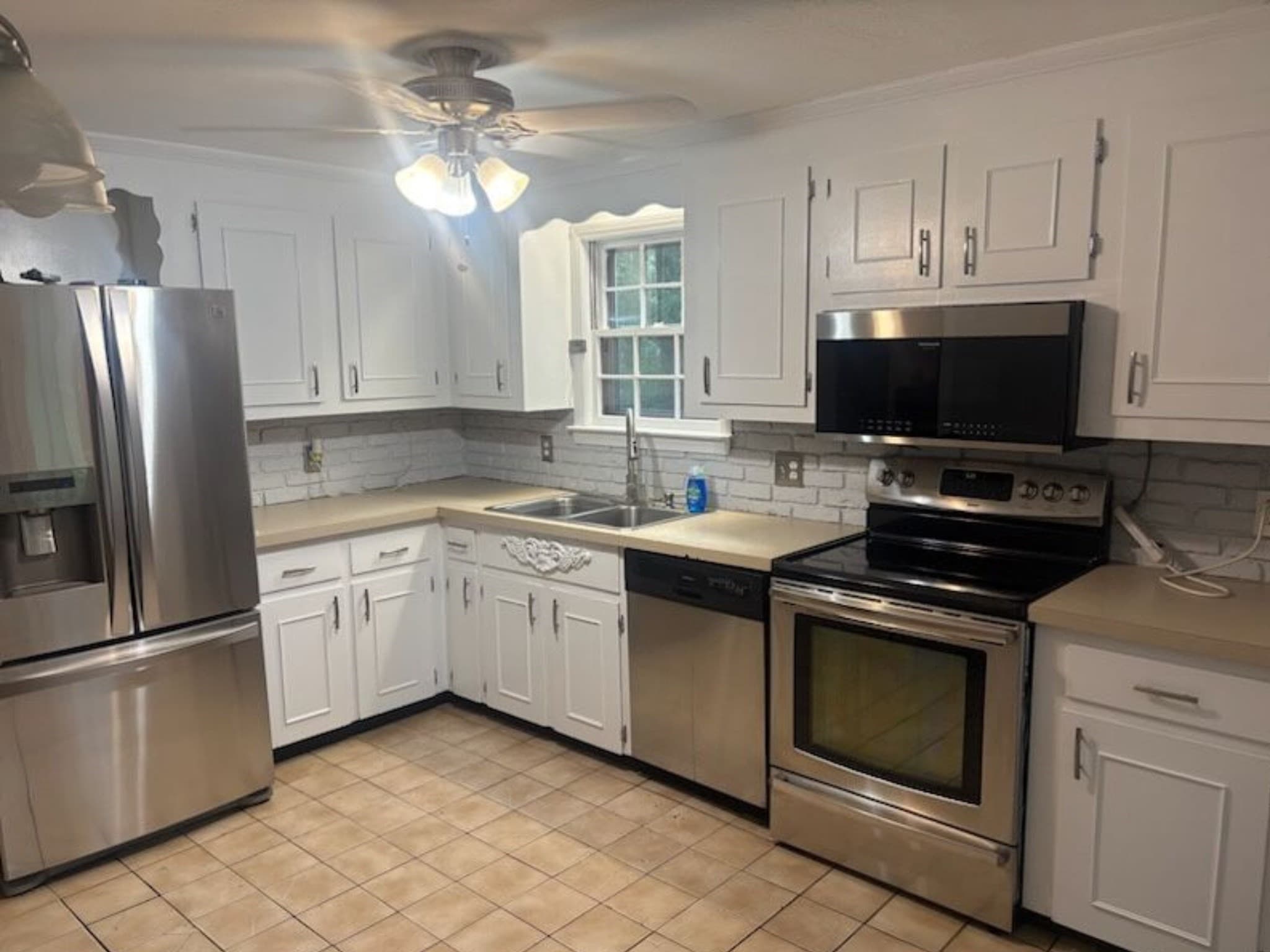 Single Family Residence at 15 Forest St, Plympton MA 02367, photo 5 of 37