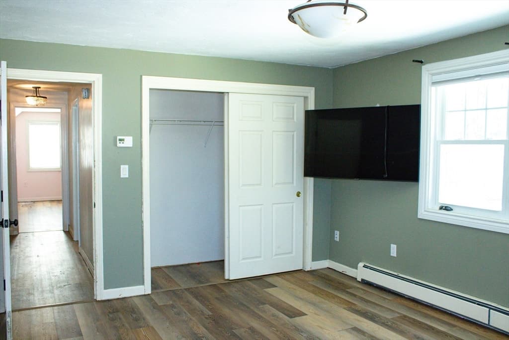 Single Family Residence at 25 Bear Hill Rd, Gardner MA 01440, photo 30 of 39