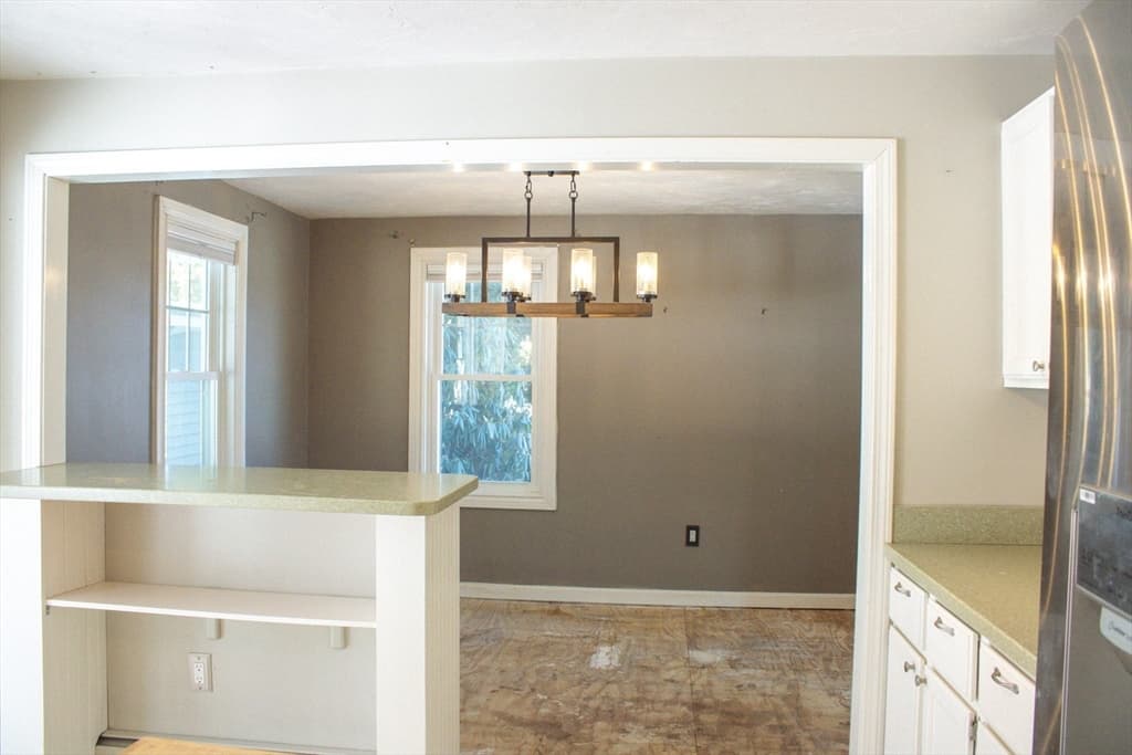 Single Family Residence at 25 Bear Hill Rd, Gardner MA 01440, photo 8 of 39