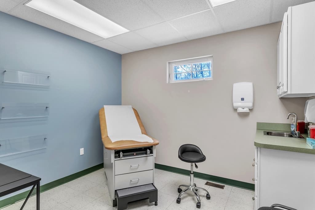 800 College Hwy, Southwick MA 01077 photo 11