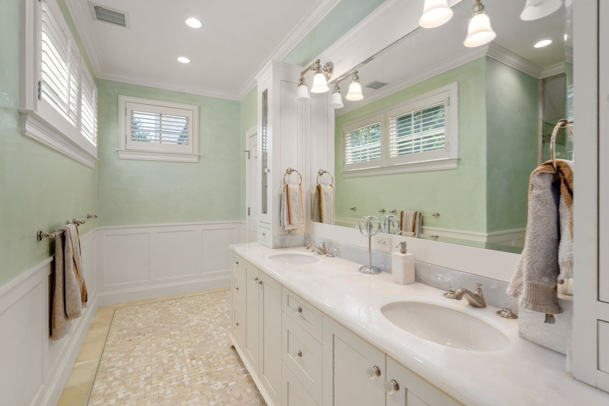 Single Family Residence at 9 Stonegate Dr, Westwood MA 02090, Westwood, photo 26 of 41