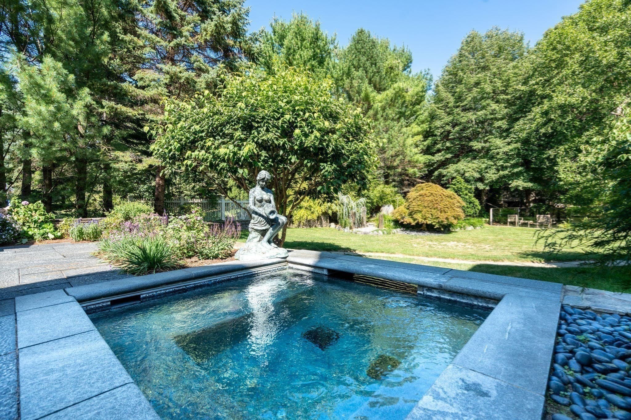 Single Family Residence at 9 Stonegate Dr, Westwood MA 02090, Westwood, photo 9 of 41