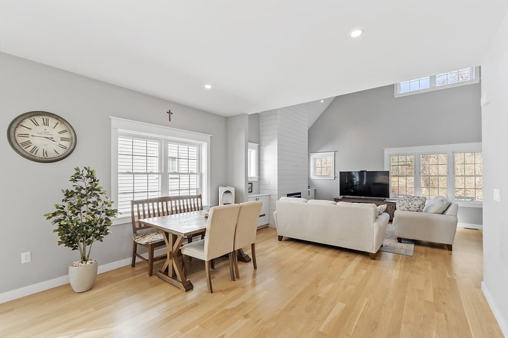 Condominium at 7 Baldwin Ct # 7, Harvard MA 01451, photo 12 of 39