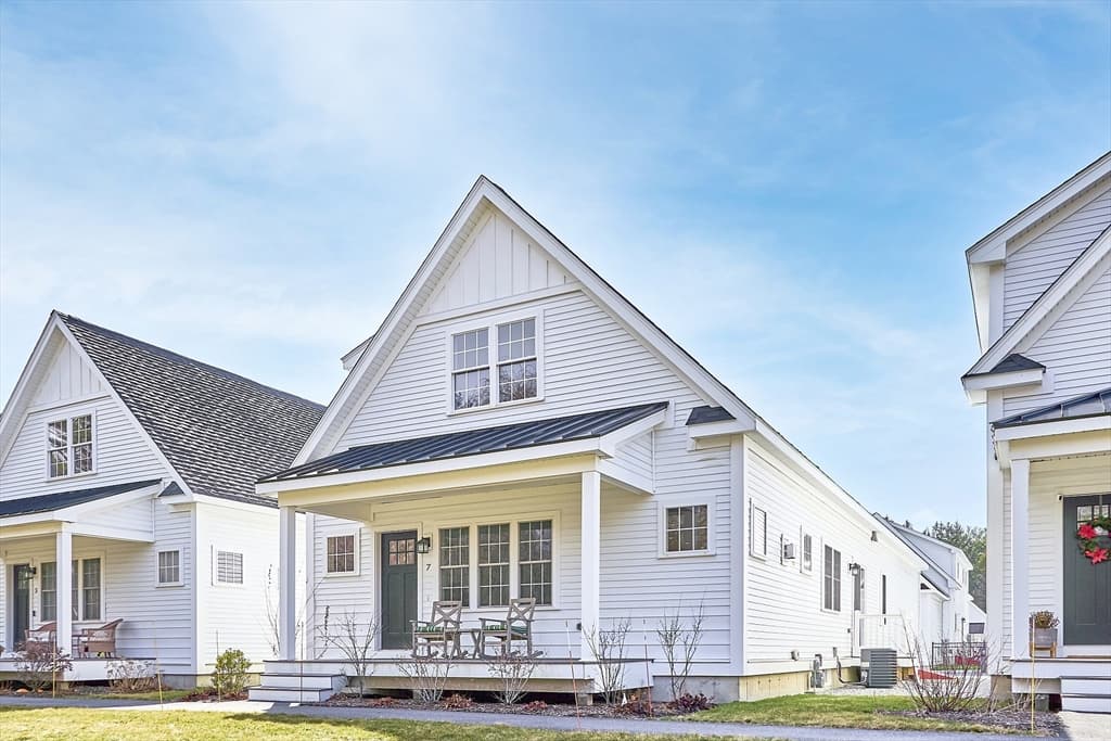 7 Baldwin Ct # 7, Harvard MA 01451